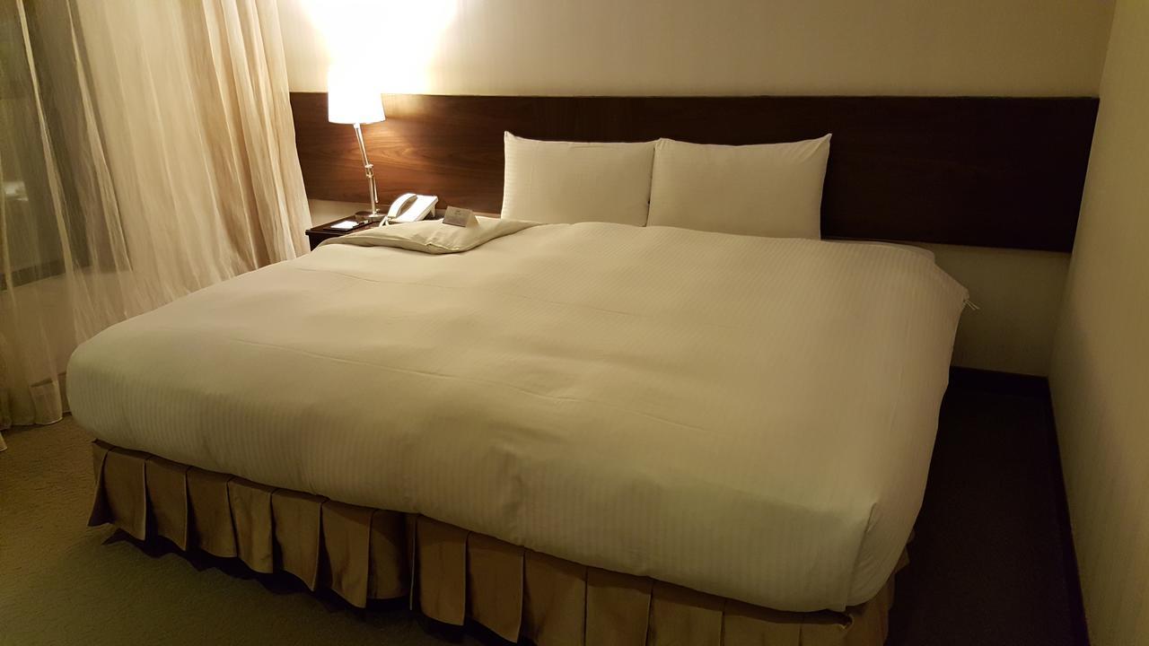 Berkeley Business Hotel Zhongzheng Hsinchu Esterno foto
