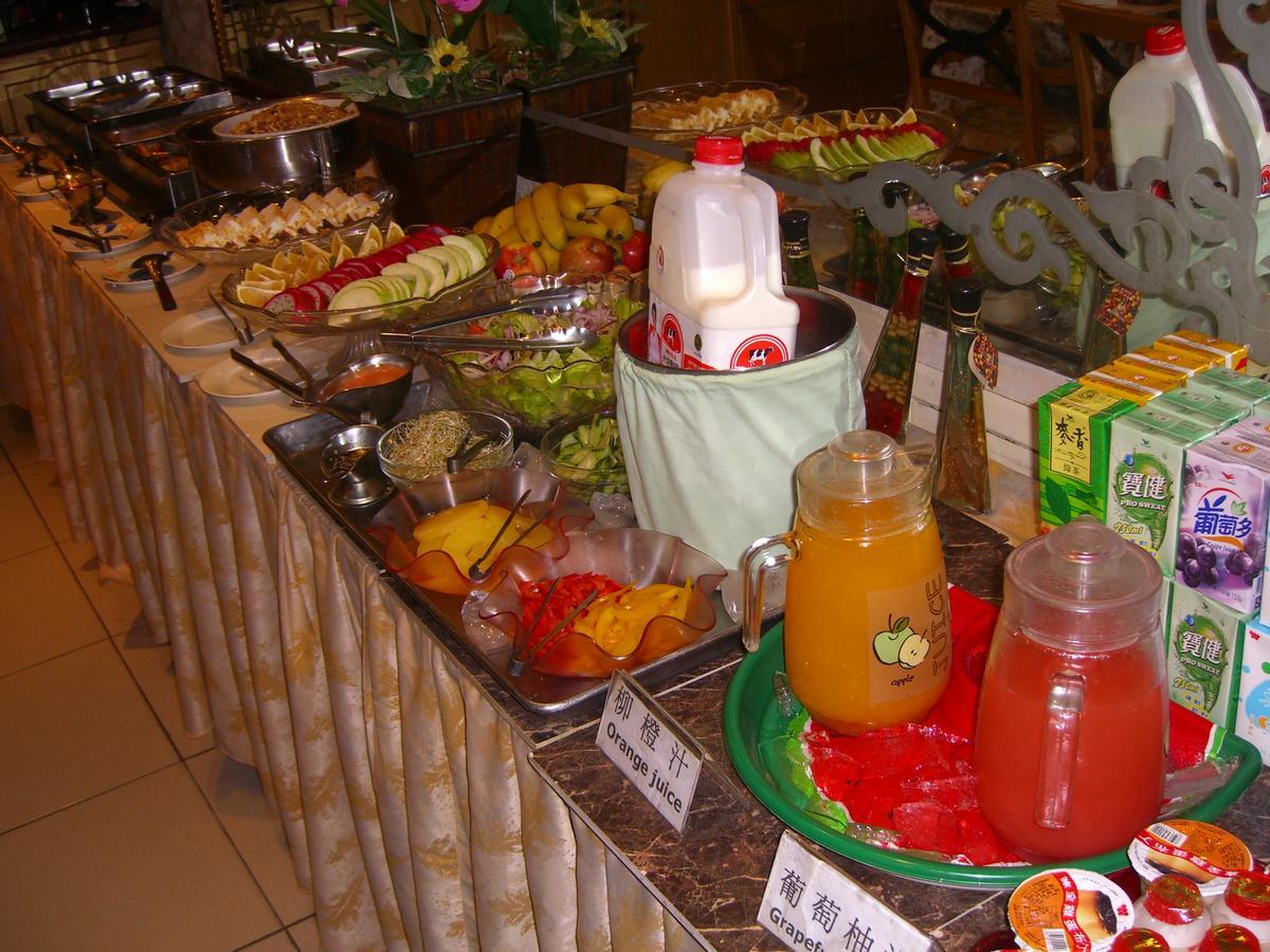 Berkeley Business Hotel Zhongzheng Hsinchu Esterno foto