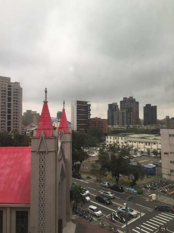 Berkeley Business Hotel Zhongzheng Hsinchu Esterno foto