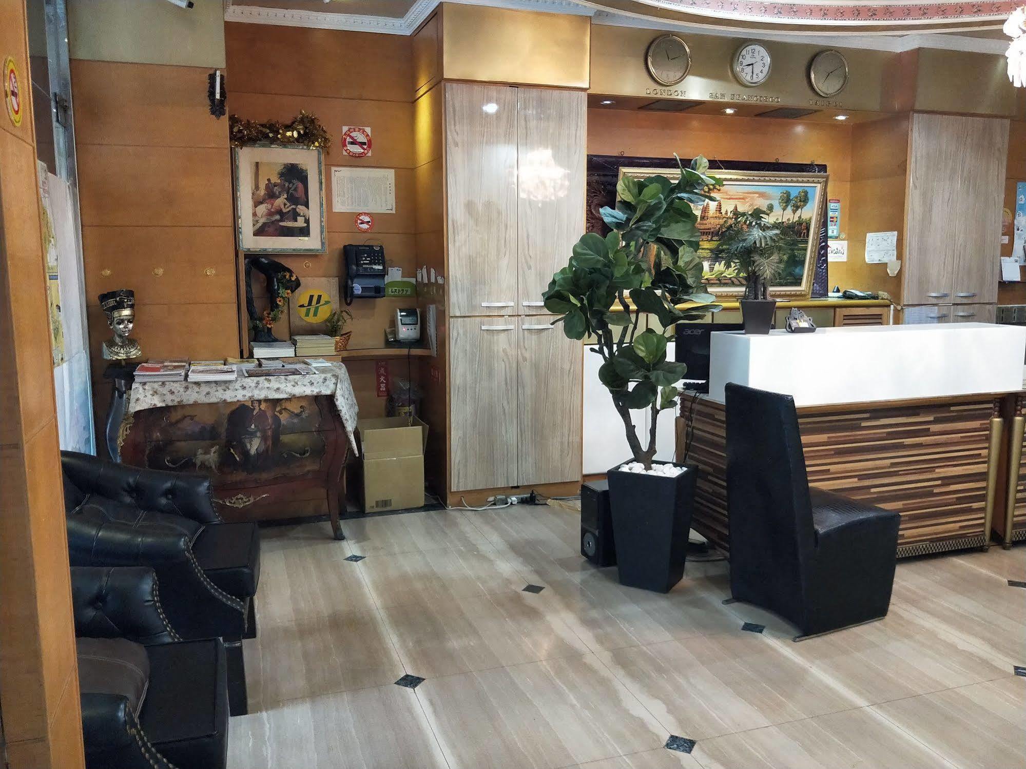 Berkeley Business Hotel Zhongzheng Hsinchu Esterno foto