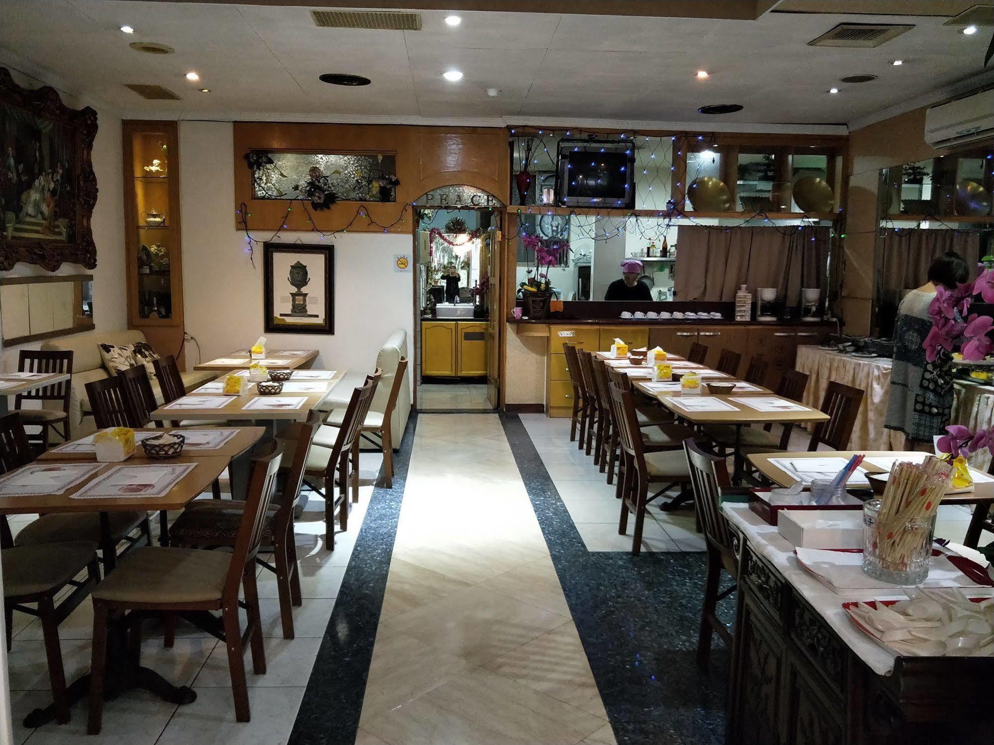 Berkeley Business Hotel Zhongzheng Hsinchu Esterno foto